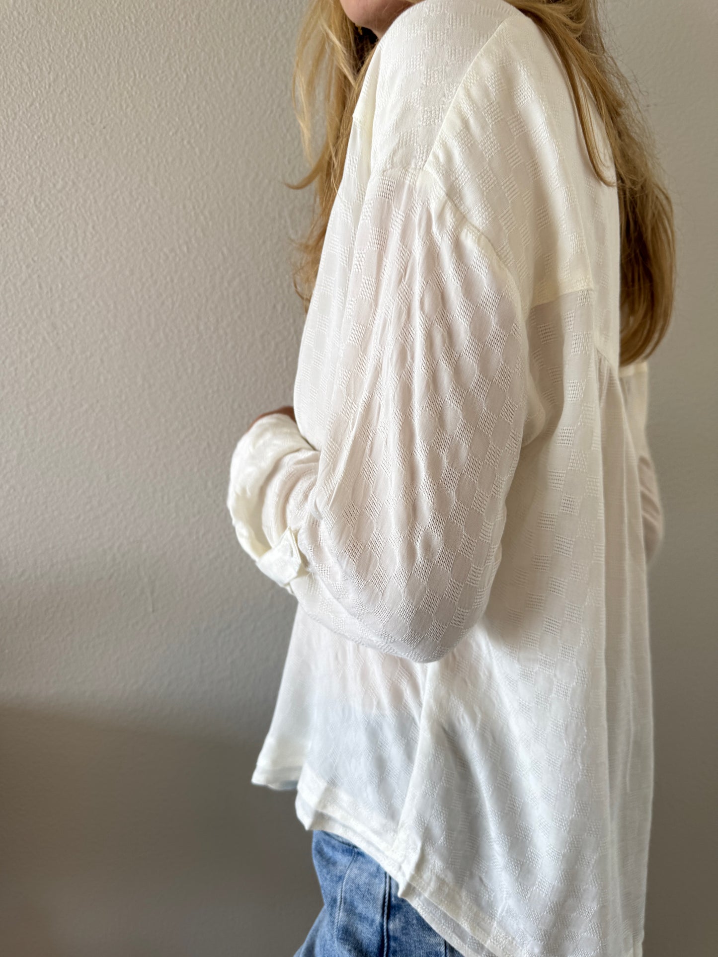 Jacquard v-neck button up