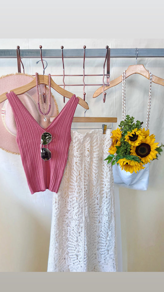 V neckline ribbed tank