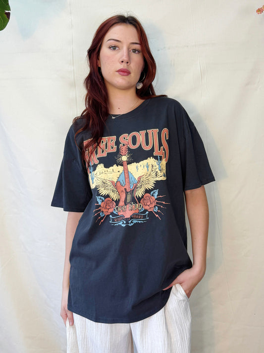 Free Soul graphic premium tee
