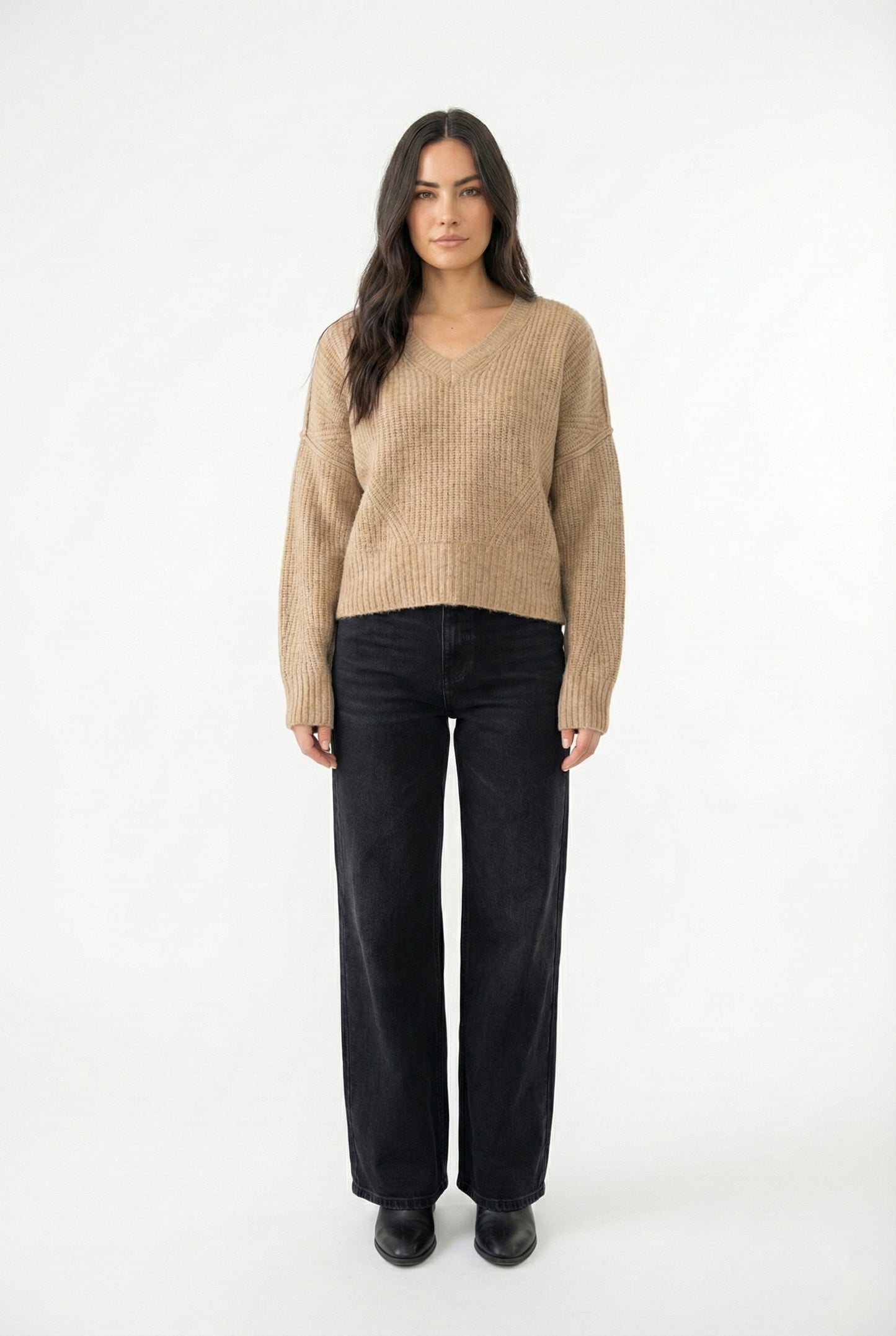 Soft fitted hem sweater