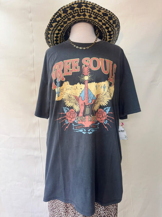 Free Soul graphic premium tee
