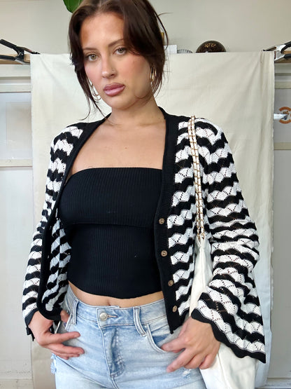 Scallop V Neck Cardigan