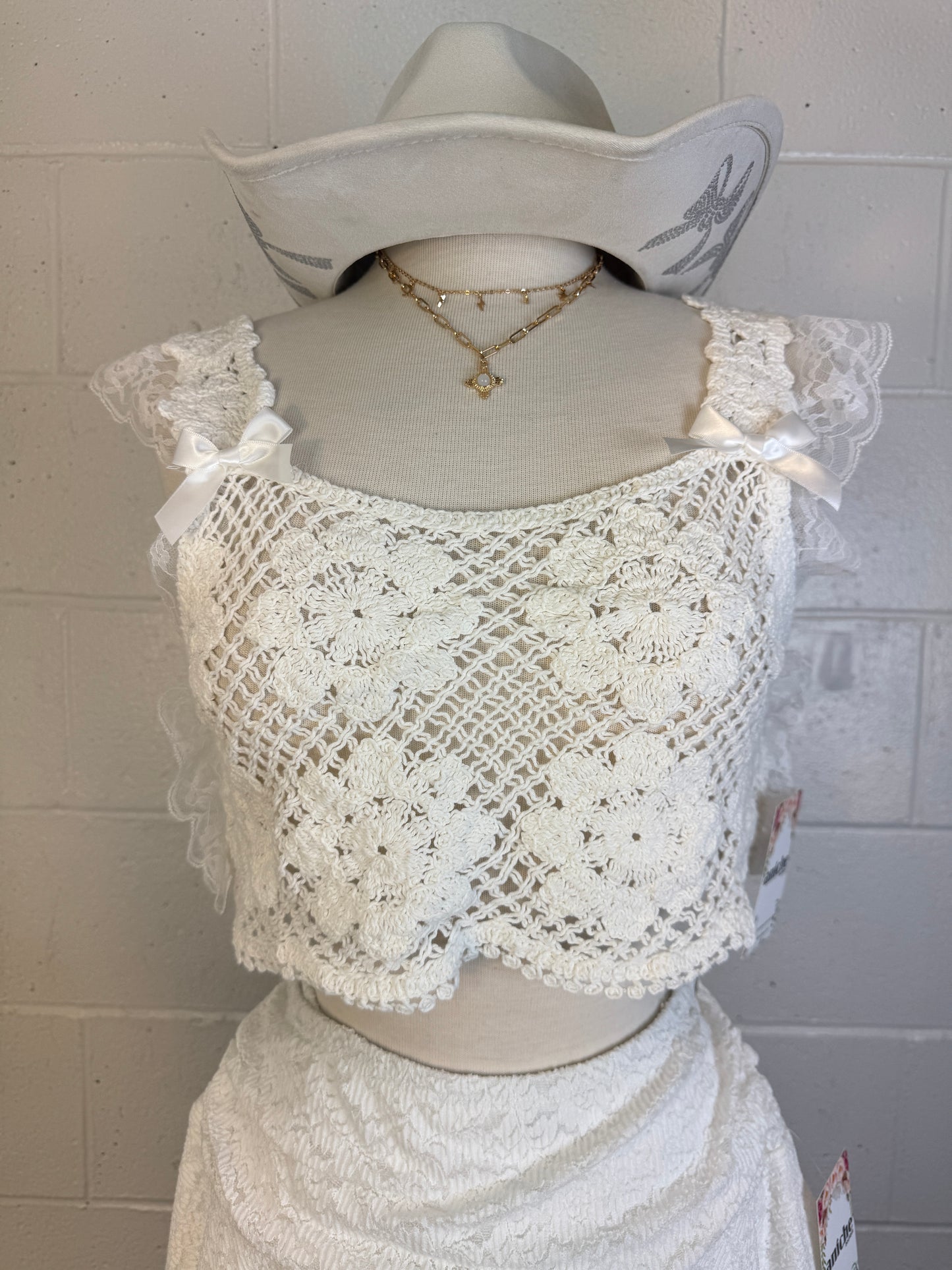 Destiny crochet bow tank