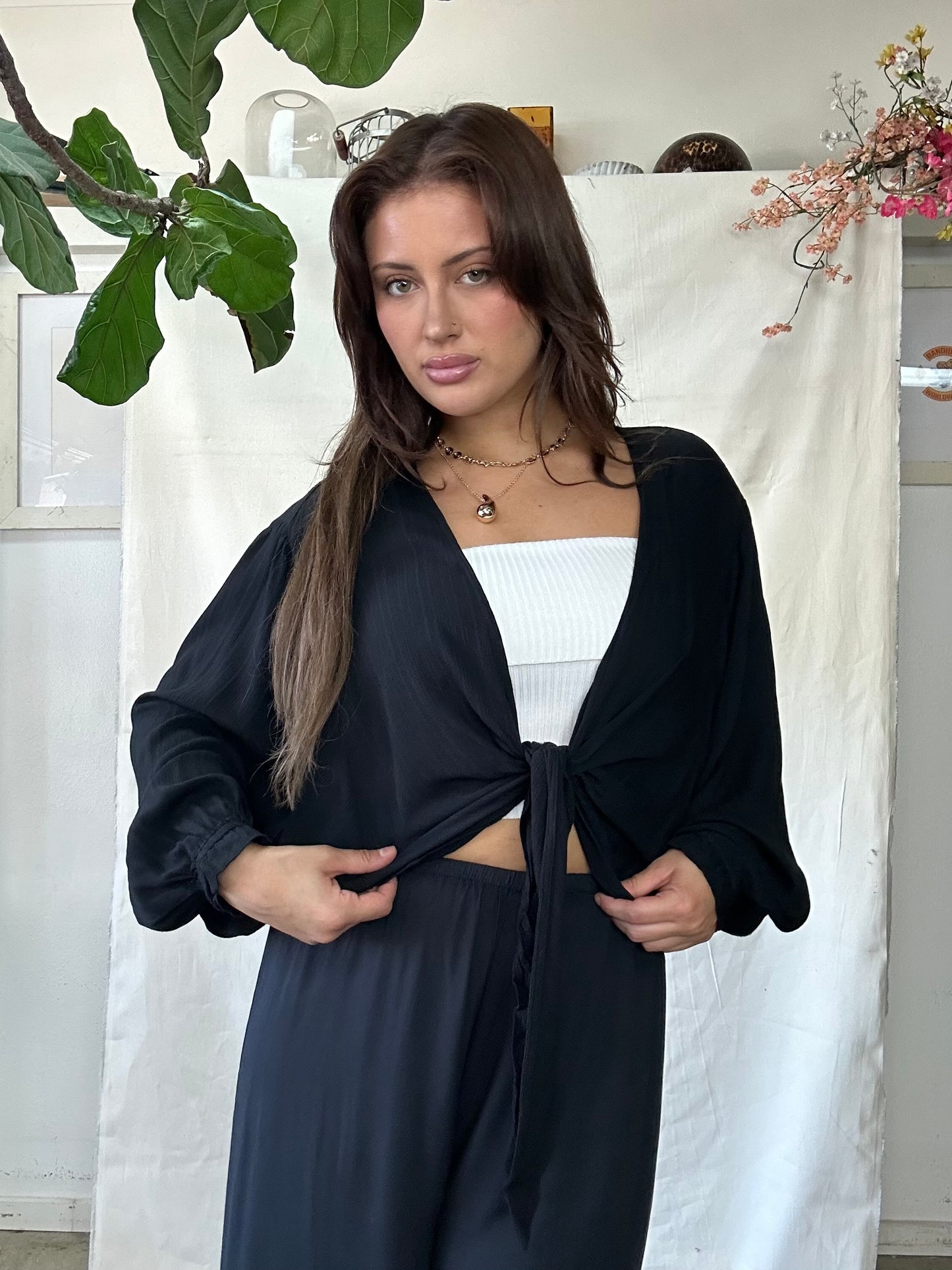 Traci jacquard tie front kimono