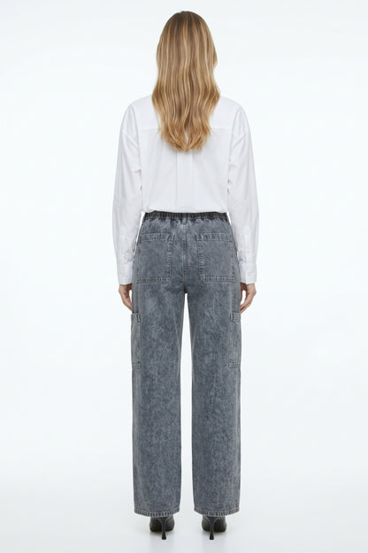 The Rowan Acid-Wash Wide-Leg Cargo Denim Pants in Grey