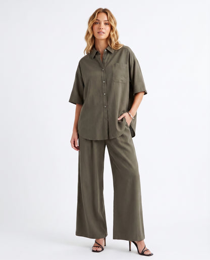 The Soren Drawstring Wide-Leg Pants in Olive Khaki