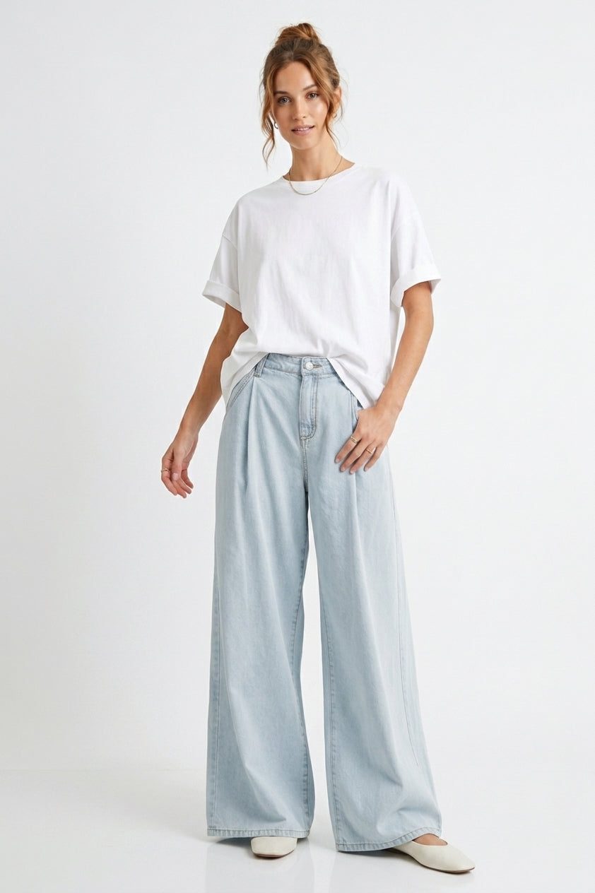 The Downtown Pleated Wide-Leg Baggy Jeans in Light Wash