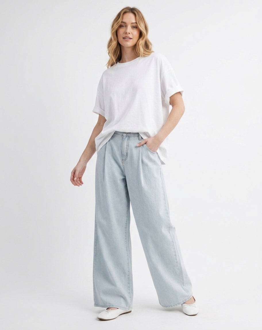 The Downtown Pleated Wide-Leg Baggy Jeans in Light Wash