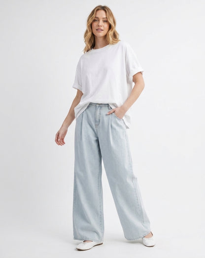 The Downtown Pleated Wide-Leg Baggy Jeans in Light Wash