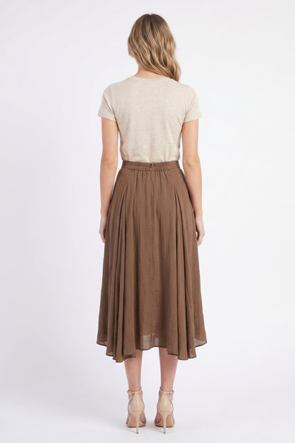 The Sienna Pleated Crinkle Midi Skirt in Mocha