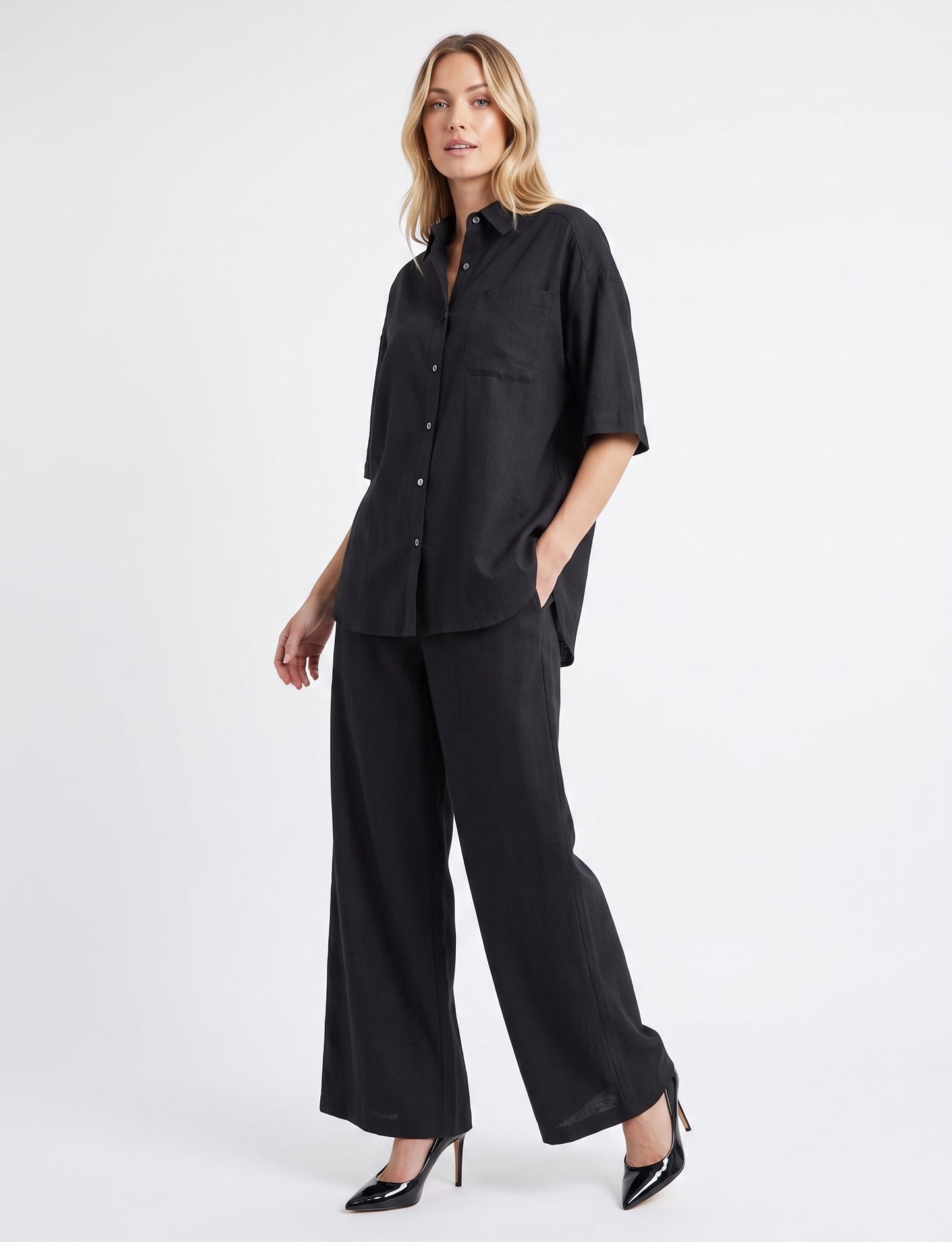 The Soren Oversized Short-Sleeve Button-Down in Olive Khaki