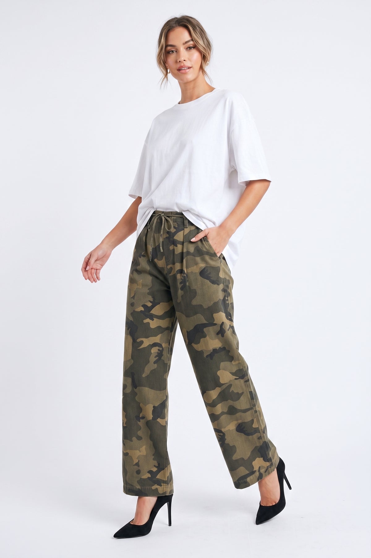 The Rebel Pleated Drawstring Camo Wide-Leg Pants in Olive