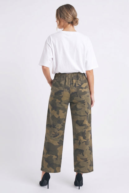 The Rebel Pleated Drawstring Camo Wide-Leg Pants in Olive