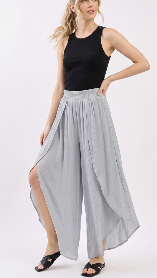 The Santorini Overlay Crinkle Palazzo Pants in Silver Grey